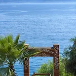 Sea View Hotel