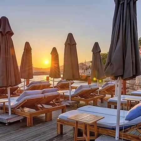 Sea View Hotel