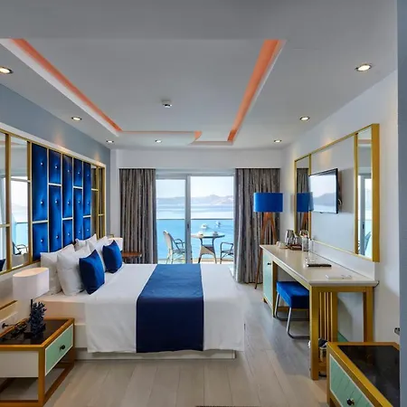 Sea View 3*