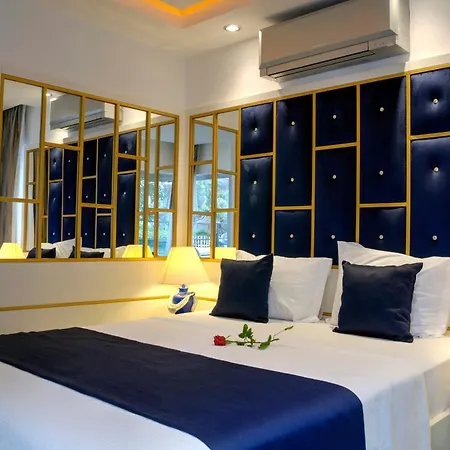 Sea View 3*